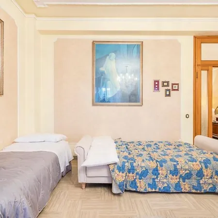 Appartement Drake's Royal - Centre & Train Station *