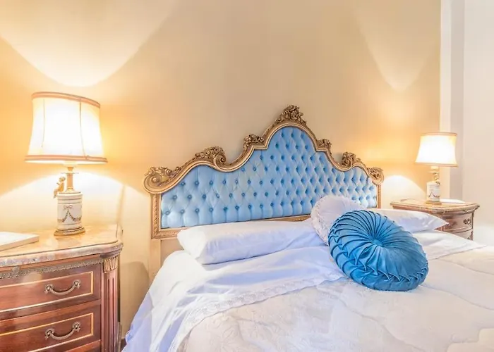 Drake's Royal - Centre & Train Station Apartamento Modena